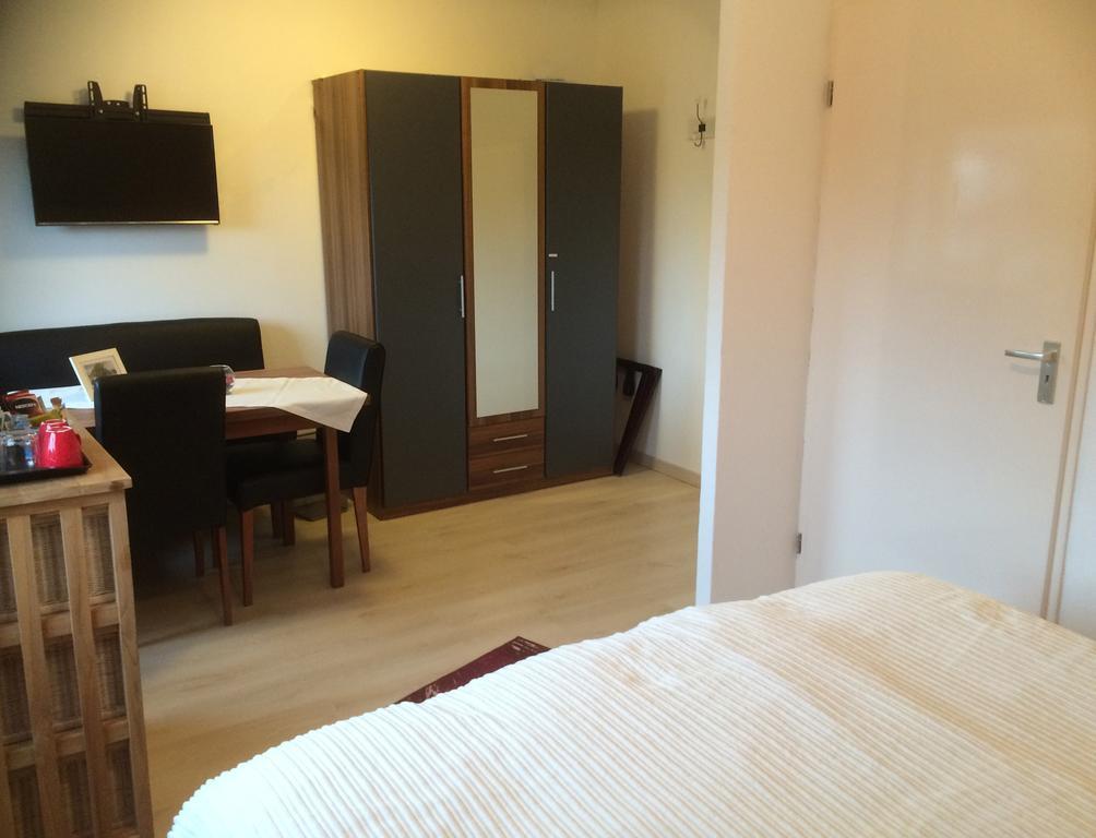 Bed And Breakfast فليسينْخين المظهر الخارجي الصورة
