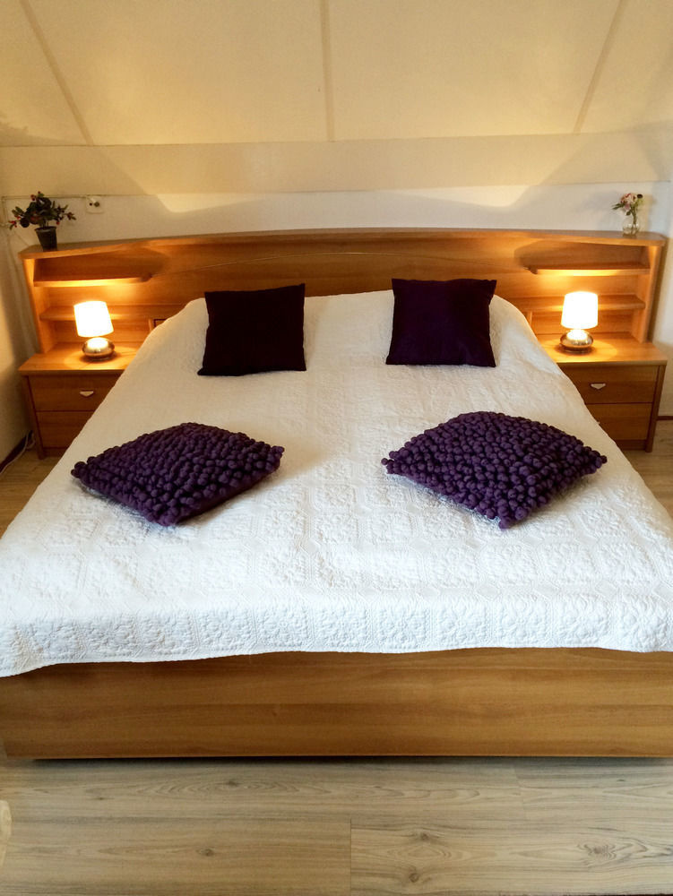 Bed And Breakfast فليسينْخين المظهر الخارجي الصورة
